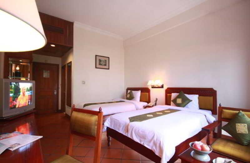Apsara Holiday Hotel Siem Reap Room photo